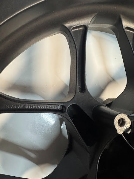 Yamaha YZF R1 2020 Front Wheel Rim OEM Genuine 2CR-25168-00 *READ DESCRIPTION*