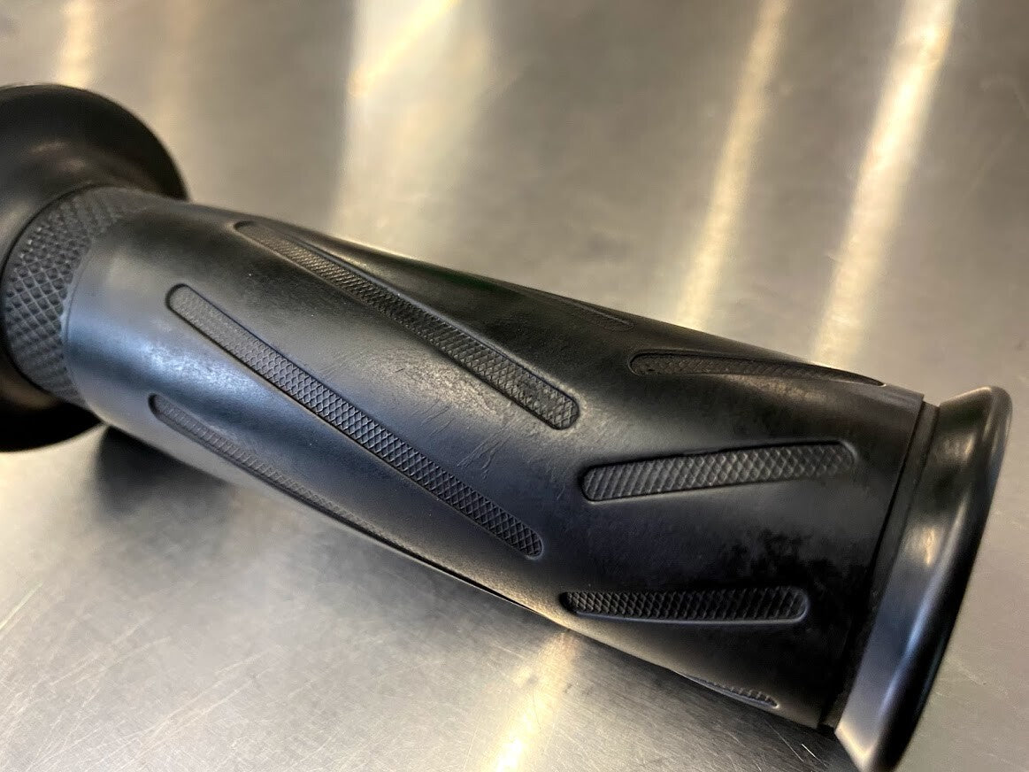 LH Grip Yamaha FZ1 2008