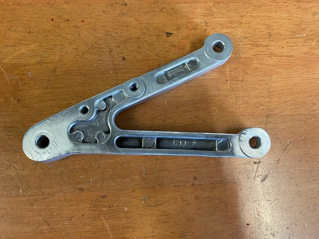 LH Riders Foot Peg Bracket Yamaha R1 00-01 2000 5JJ-27442-00-00