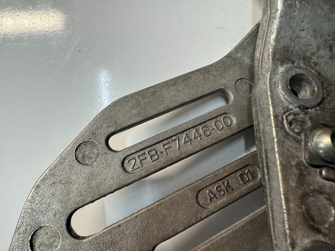 Yamaha YZF R15 2011-2018 OEM Genuine RH Foot Peg Bracket 20P-F7443-00