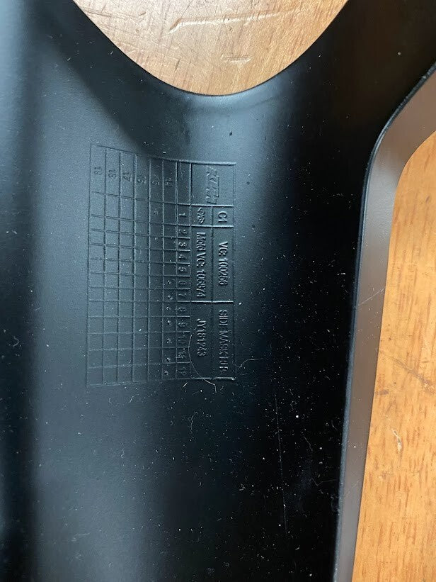 RH Side Mask KTM RC 390 2014 #2