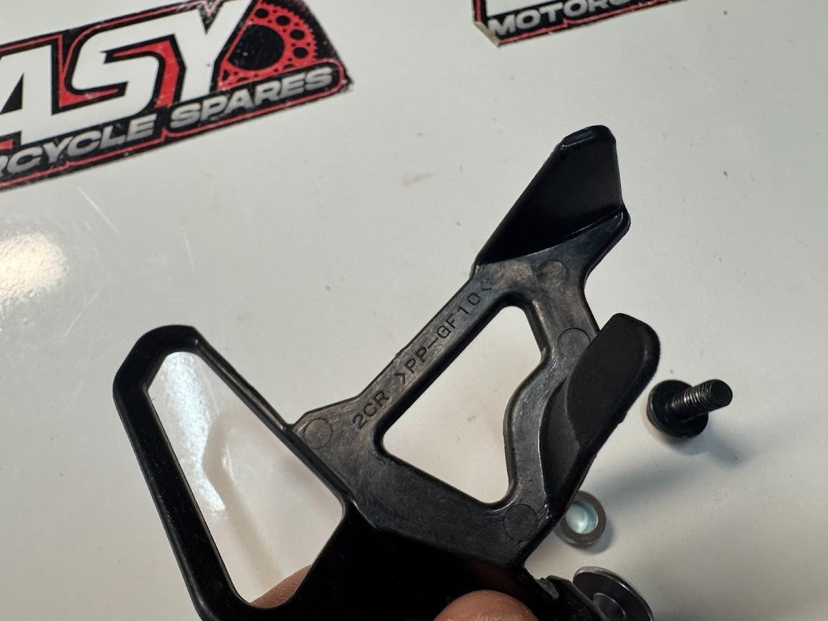 Yamaha YZF R1 2015-2025 Triple Tree Bracket OEM Genuine 2CR-26292-00