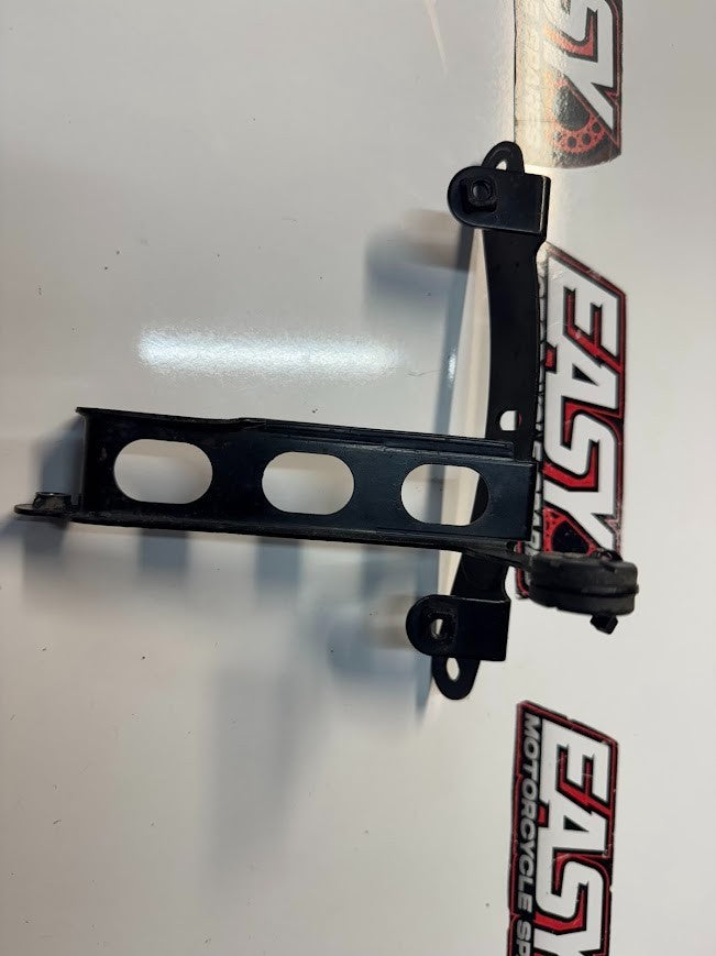 Radiator Cooler Support Bracket Suzuki GSXR 1000 07-08 2008 17790-21H00