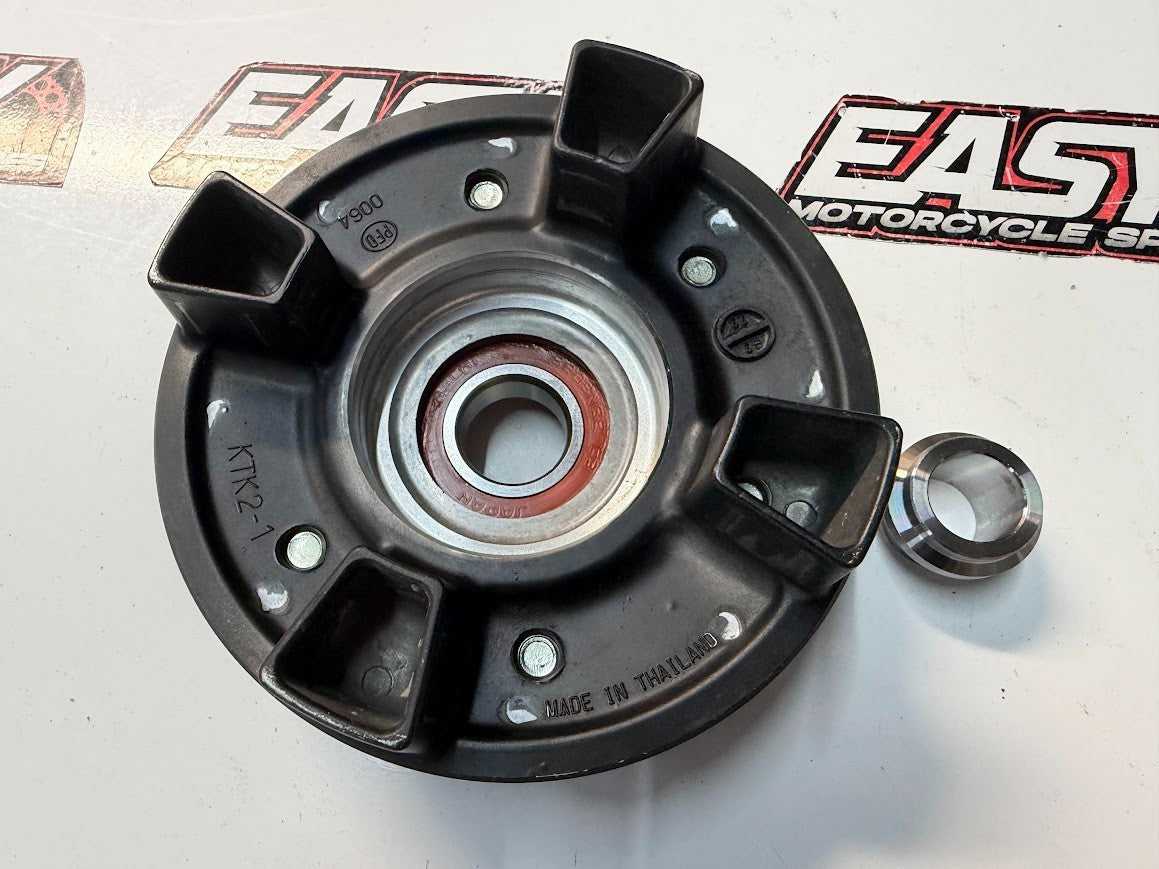 Sprocket Carrier Hub Kawasaki Ninja 650L 2012-2026 OEM 42033-0603