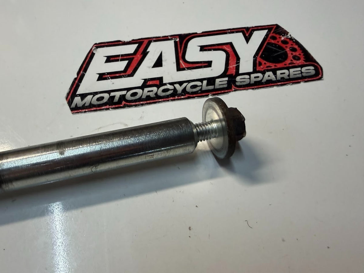 Front Wheel Axle KTM RC 390 2014-2016 OEM 90109081000