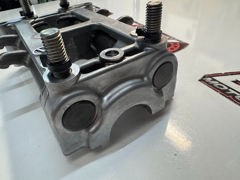 Kawasaki Vulcan VN900 Classic 2006-2019 Front Cam Shaft Rocker Arm Mount OEM
