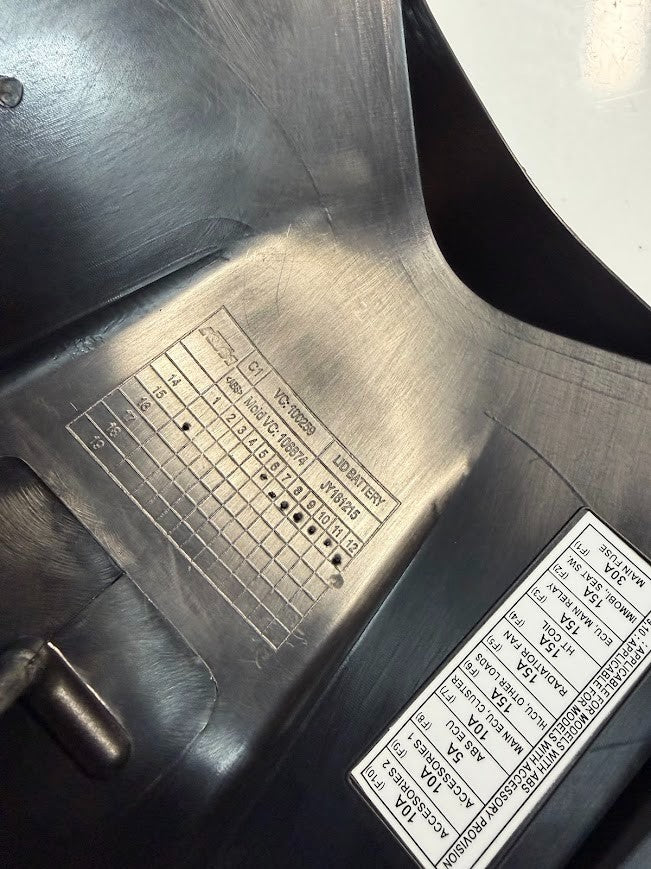 Battery Lid KTM RC 390 2014-2021 OEM 9050802500033