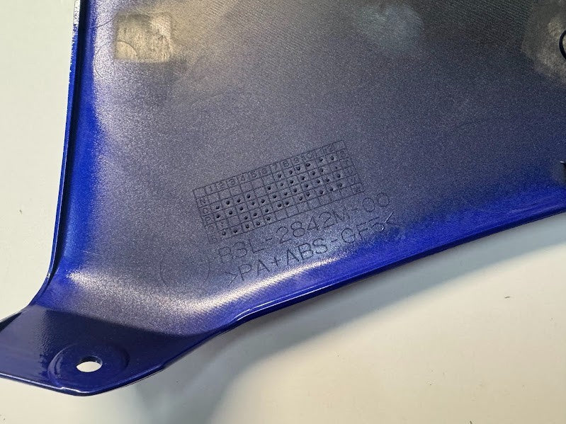 Yamaha YZF R1 2022-2023 LH Side Cover 1 OEM Genuine B3L-2842M-00
