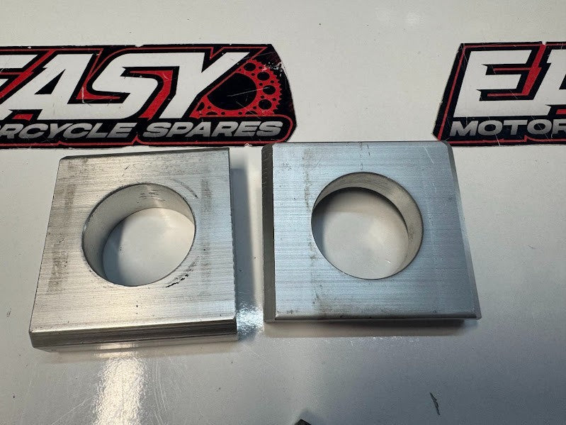 Yamaha YZF R1 2009-2025 Chain Adjuster Puller Blocks OEM Genuine 5VY-25389-01