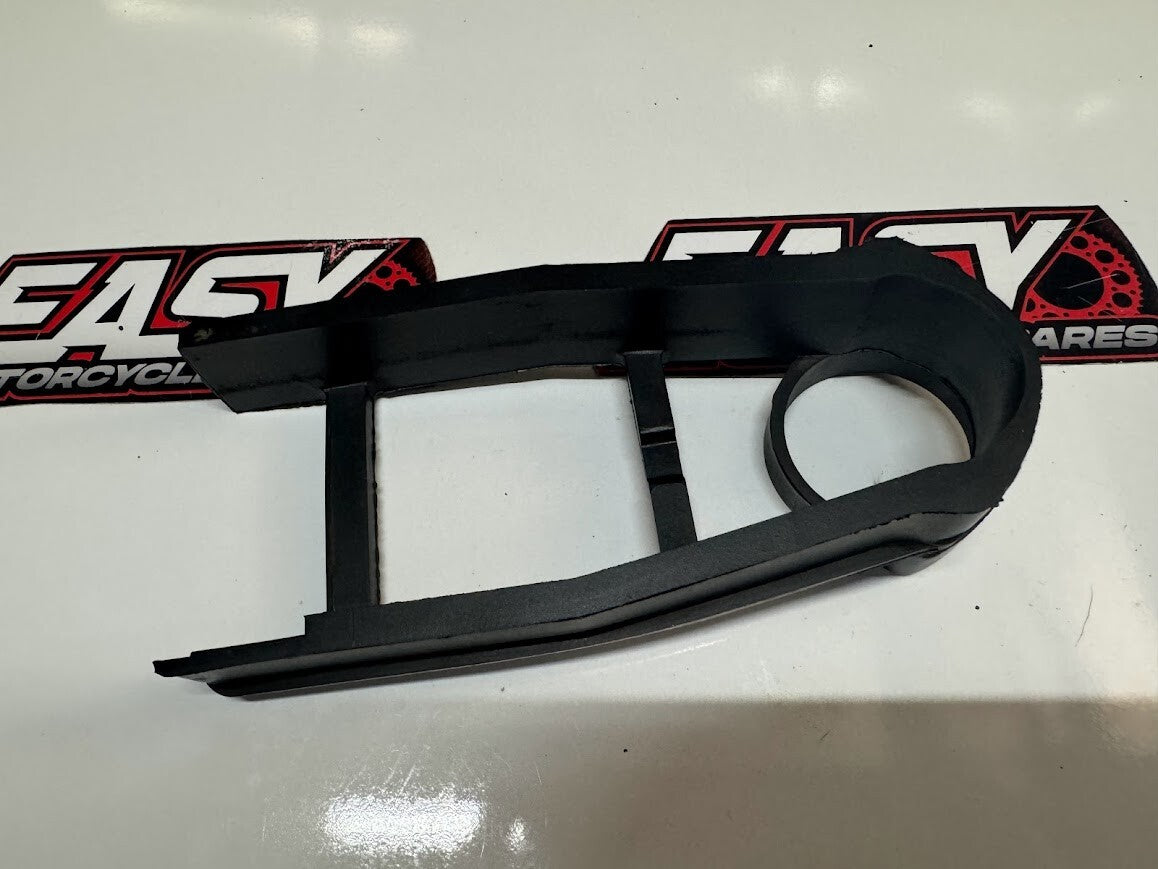 Swing Arm Chain Guide Suzuki GS 500 2006