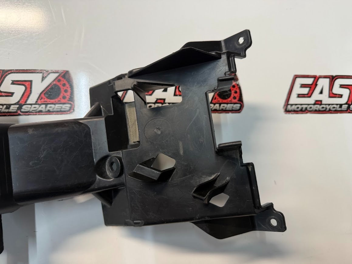 Parts Holder Bracket Suzuki GSXR 1000 2009-2016 OEM 47414-47H00