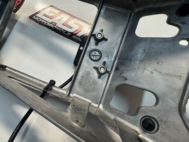 Suzuki GSXR 1000 2007-2008 Pillion Seat Support Bracket OEM Genuine 41231-41G10