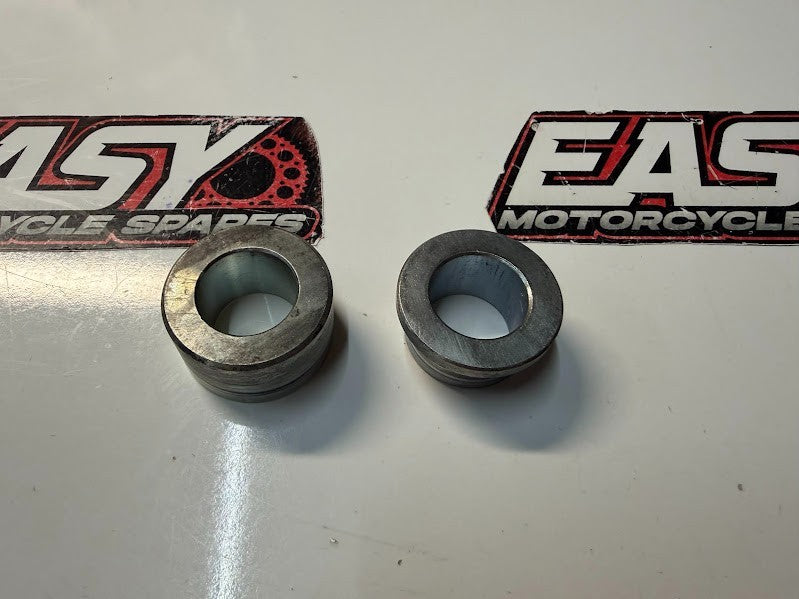 Rear Wheel Axle Spacers Kawasaki Vulcan S 650 2015-2026 OEM 92152-0751