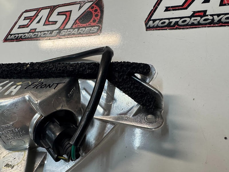 Kawasaki Ninja 650 2012-2019 LH Front Blinker Indicator OEM Genuine 23040-0137