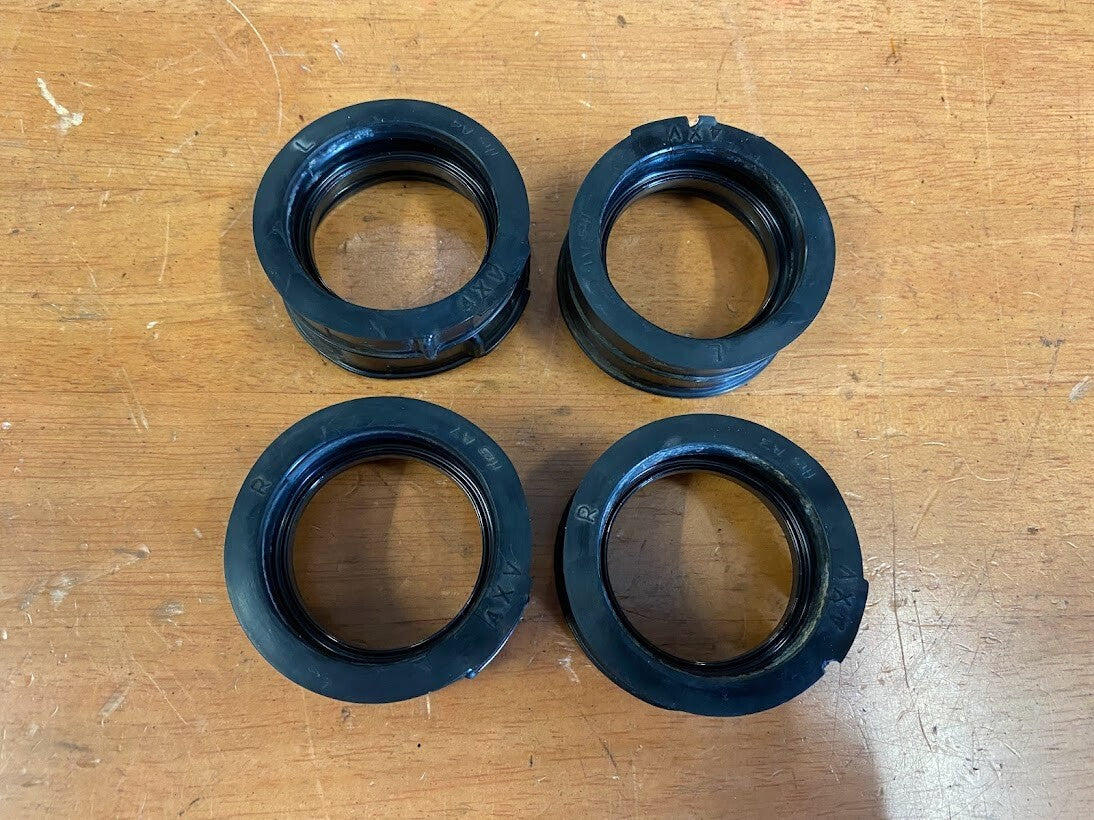 Rubber Intake Manifolds Yamaha R1 2000