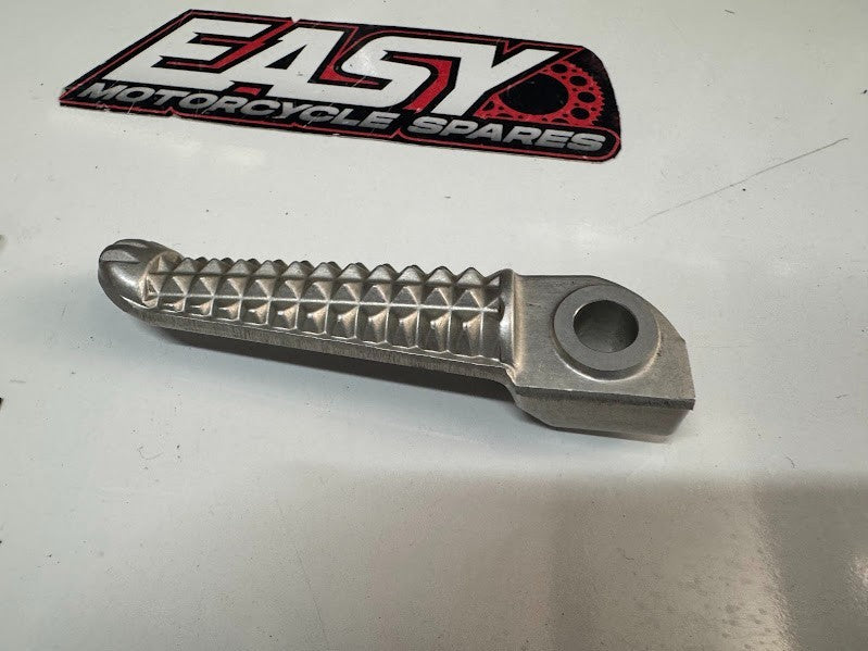 Yamaha YZF R1 2004-2019 RH Pillion Foot Peg OEM Genuine 5JJ-27441-10
