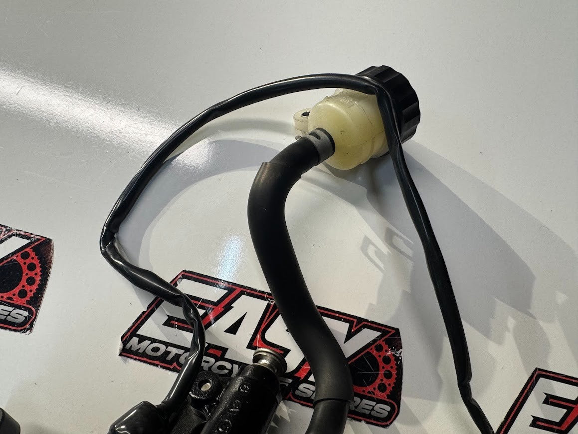 Suzuki GSXR 1000 2015-2016 RH Rear Set Foot Rest Peg Complete OEM 43541-47H10