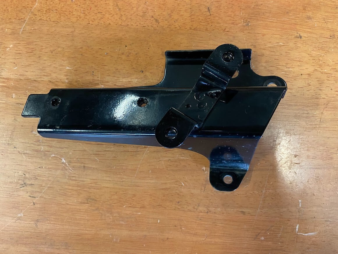 Regulator Mount Kawasaki Vulcan 1600 Classic 2006