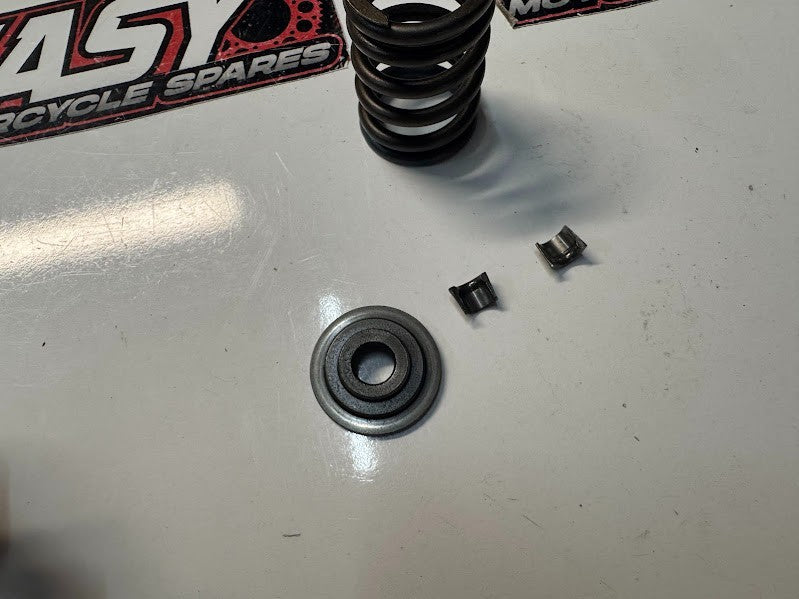 Suzuki VL 1500 Intruder 1998-2004 Exhaust Valve Assembly OEM Genuine 12912-38B00