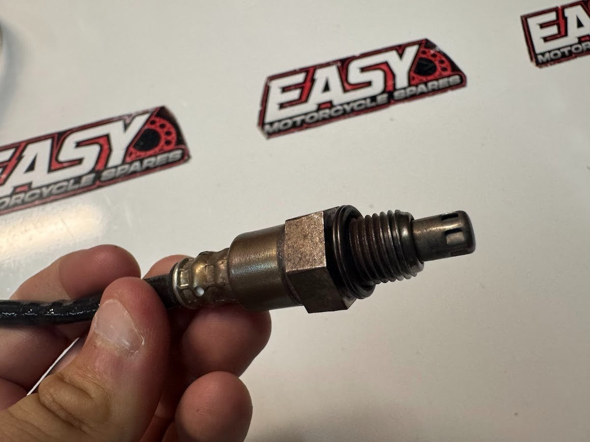 Yamaha YZF R1 2015-2025 o2 Oxygen Sensor OEM Genuine 1WS-8592A-10