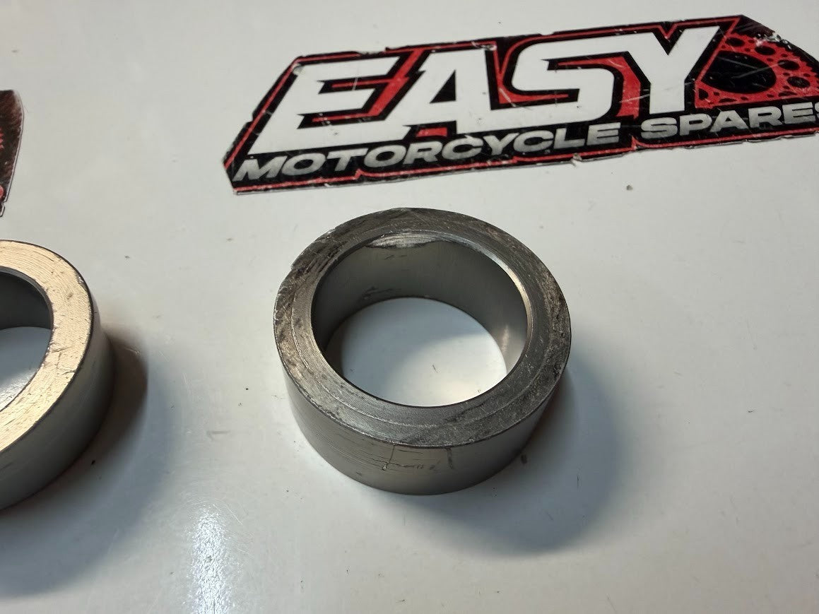 Rear Wheel Axle Spacers Suzuki GSXR 1000 2003-2008 OEM 64741-35F10