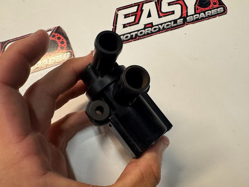 Suzuki GSXR 1000 2005-2008 Air Valve Solenoid OEM Genuine 18510-29G01