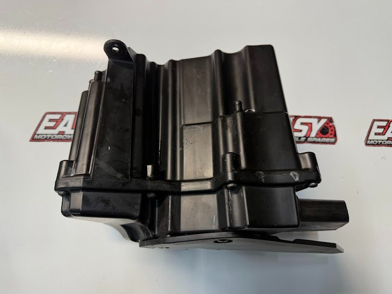 Airbox Cleaner Case Kawasaki Ninja 300 2013-2017 OEM 11038-0711