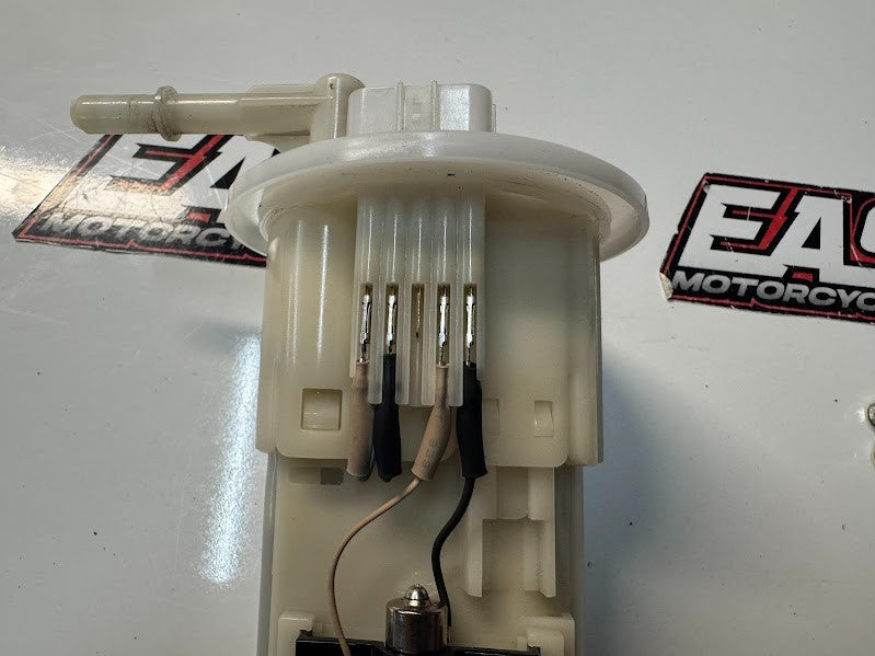 Yamaha YZF R1 2015-2025 Fuel Pump OEM Genuine 2CR-13907-01