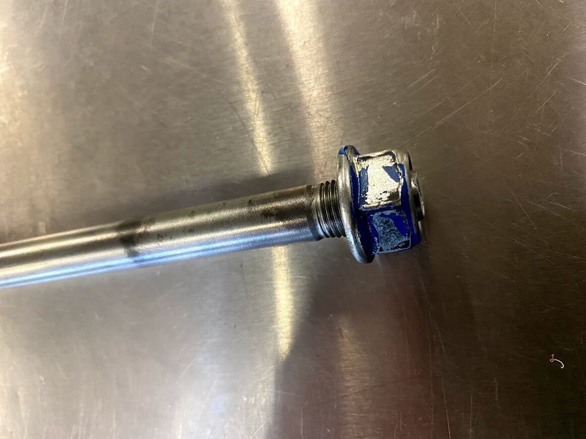 Swingarm Bolt Honda CB125E 2019