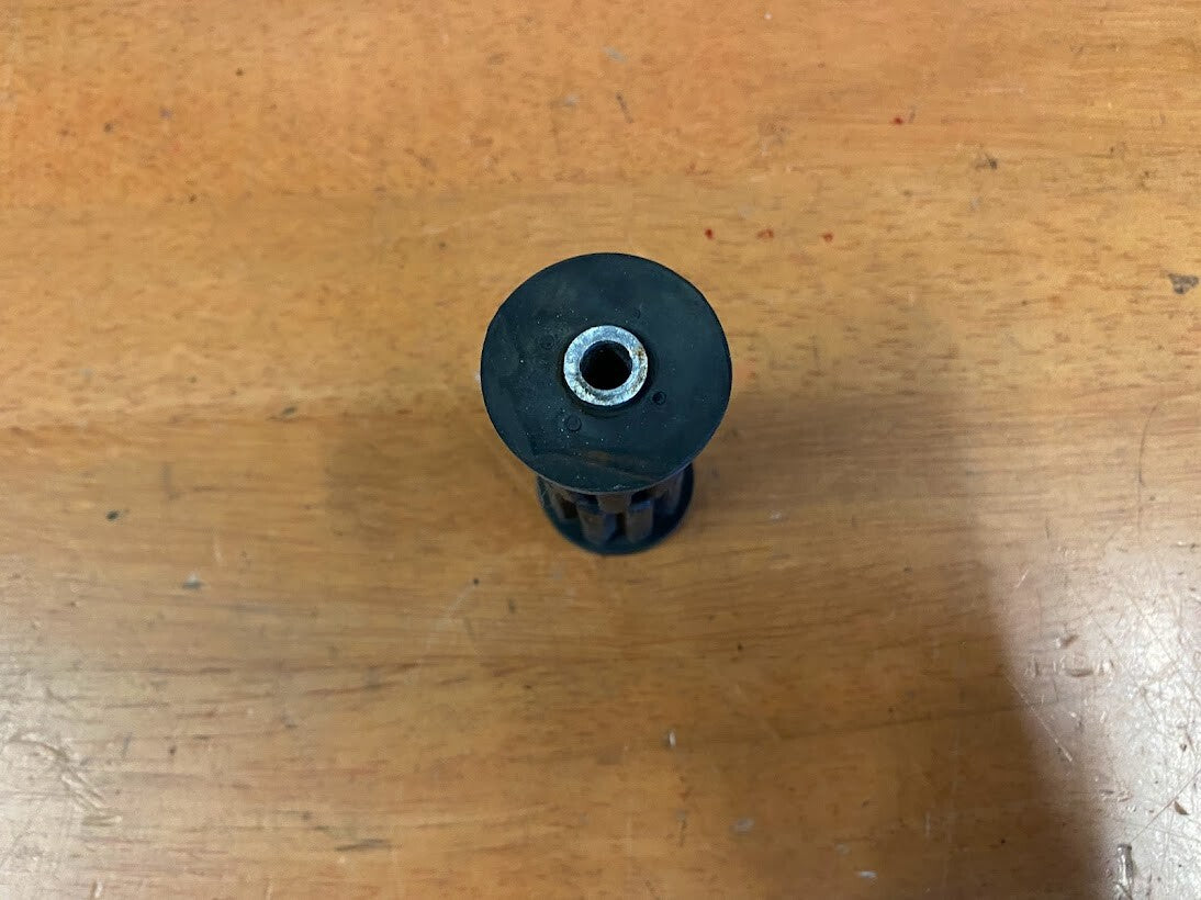 Tank Mount Rubber Yamaha R1 2008