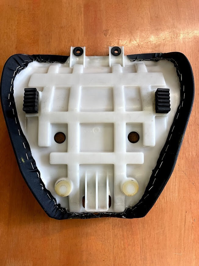 Riders Seat Suzuki GSXR 750 1992