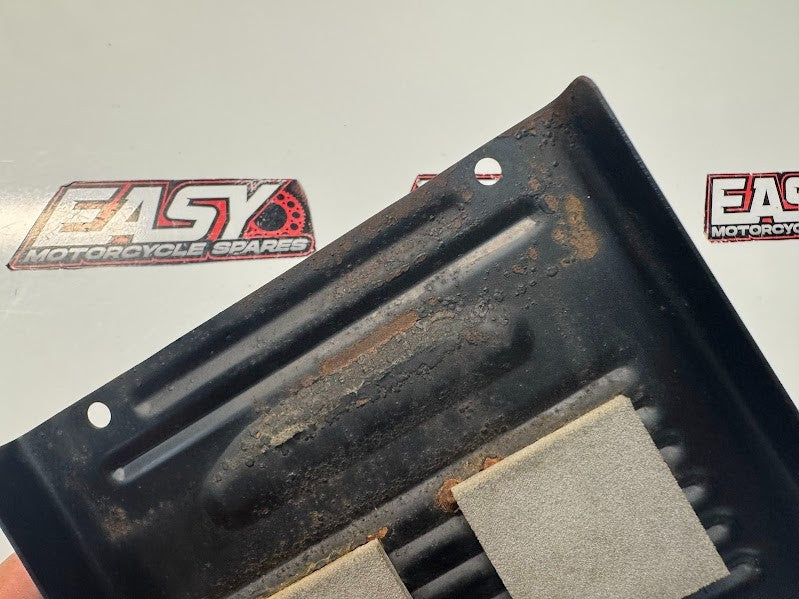 Suzuki VL 1500 Intruder 1998-2009 Front Battery Holder OEM Genuine 41548-10F00