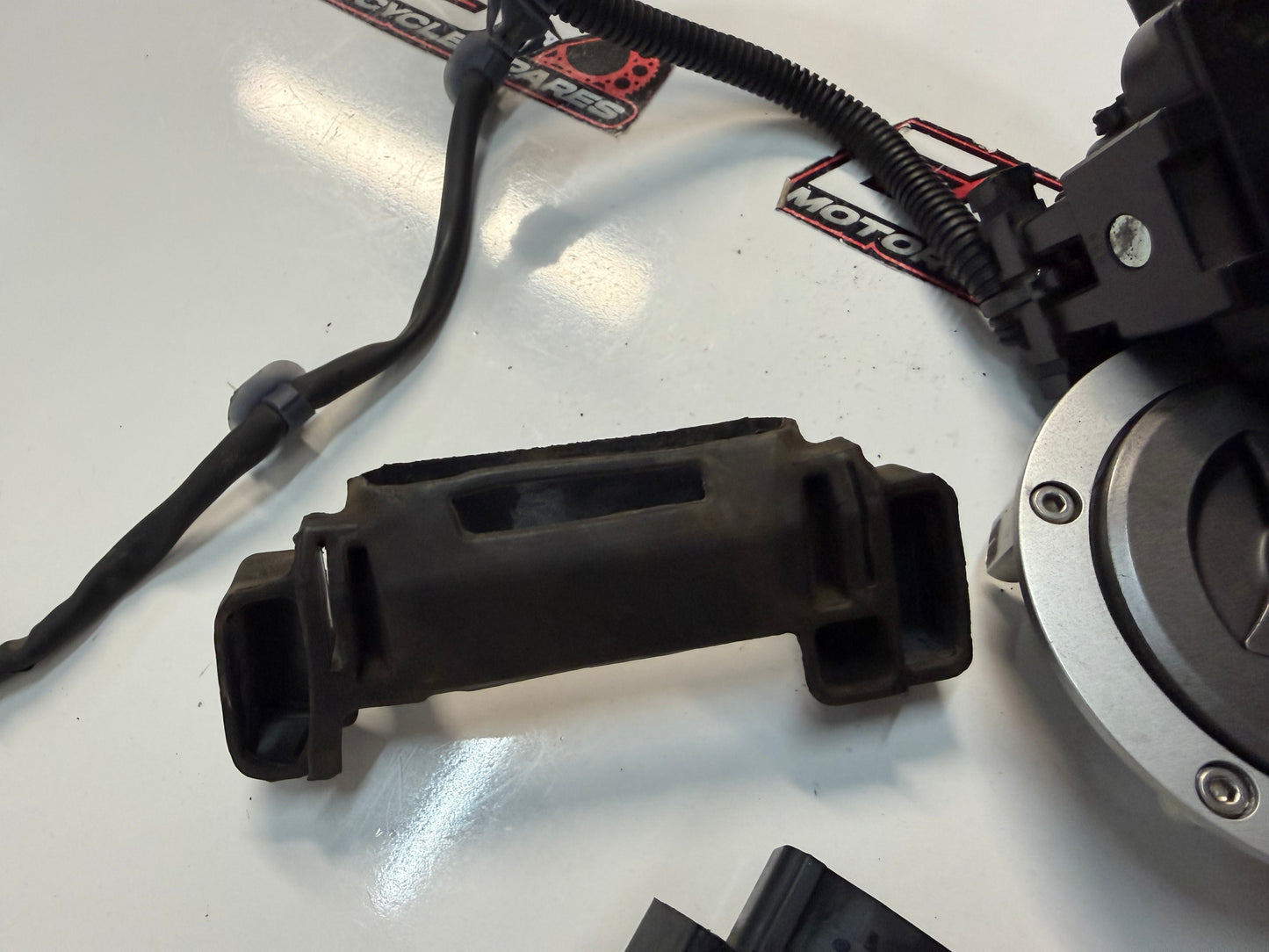 ECU Ignition HISS Lockset 2017 Honda CBR 500R