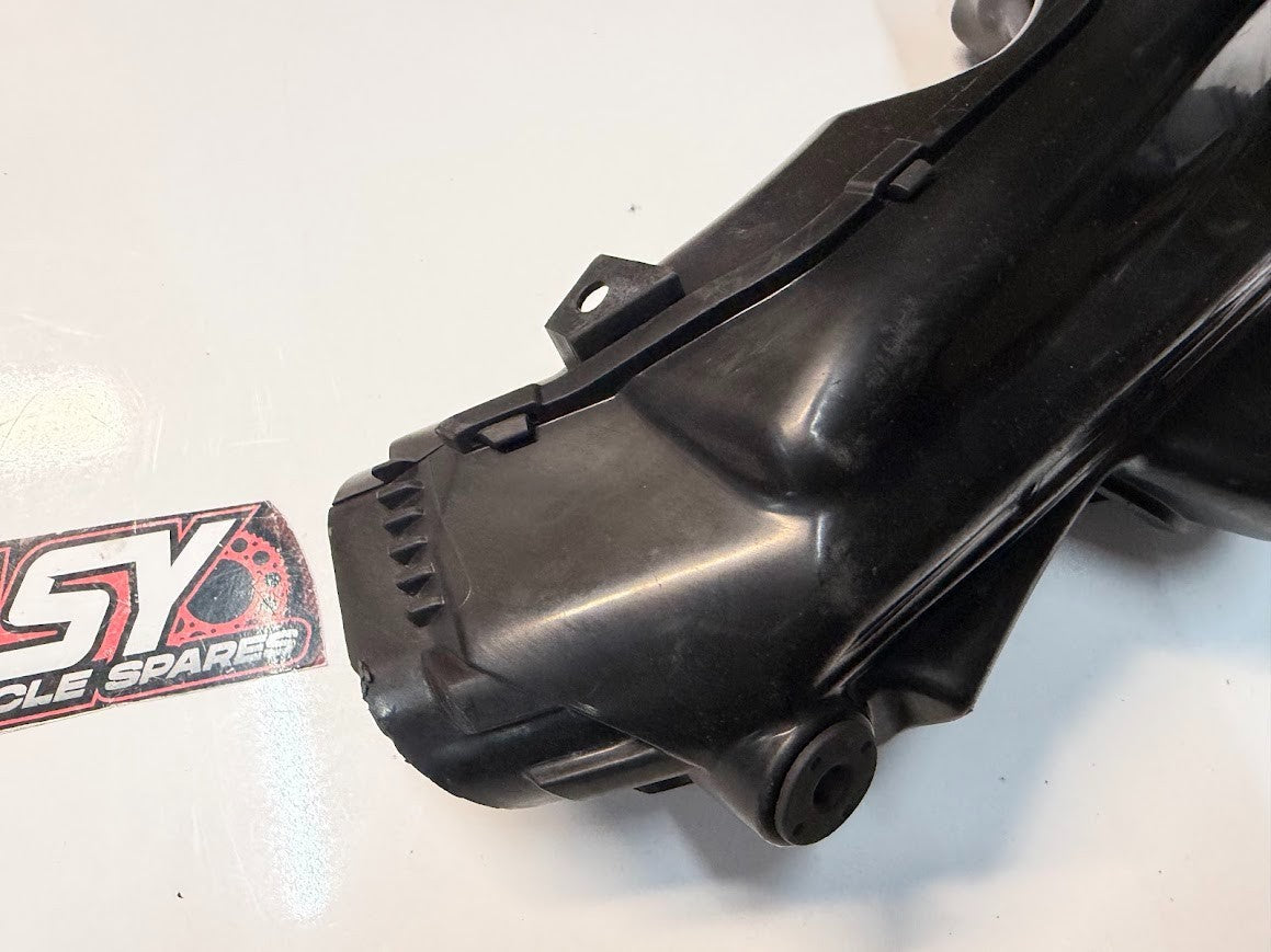 Air Intake Ducts Suzuki GSXR 1000 2007-2008 OEM 94420-21H00