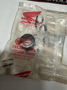 Honda RUBBER B, HANDLE WEIGHT 53107-MB6-630