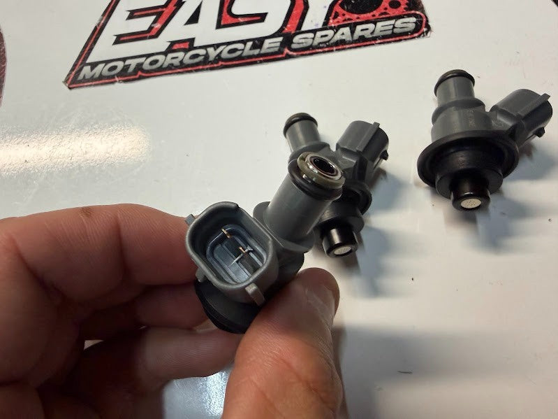 Secondary Fuel Injectors Honda CBR 1000 RR 2008-2019 OEM 16460-MFL-003