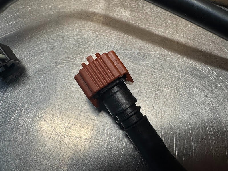 Yamaha YZF R1 2015-2019 Fuel Pipe Hose Connectors OEM Genuine 2CR-13971-00