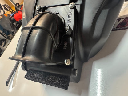 Yamaha YZF R7 2022-2025 Airbox Complete OEM Genuine 1WS-14401-00
