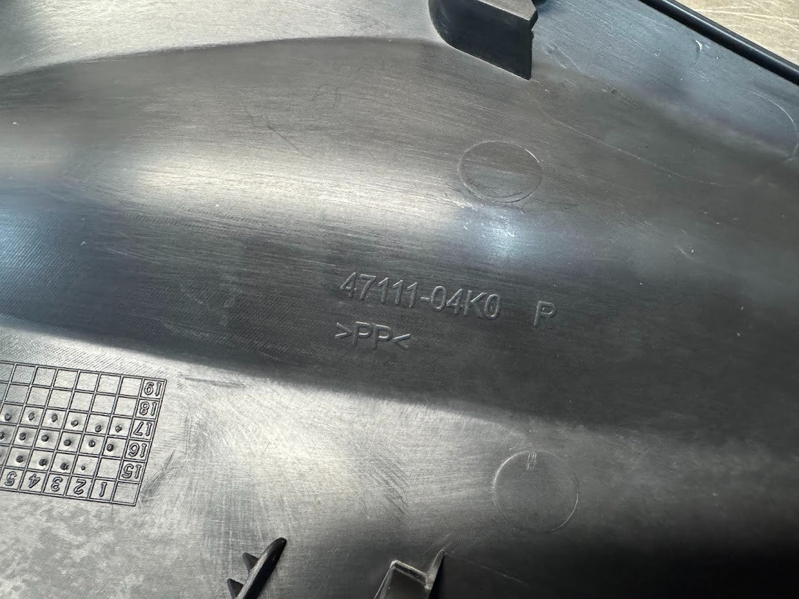 Suzuki GSX-S 1000 2017 RH Side Cover Fairing OEM Genuine 47111-04K0