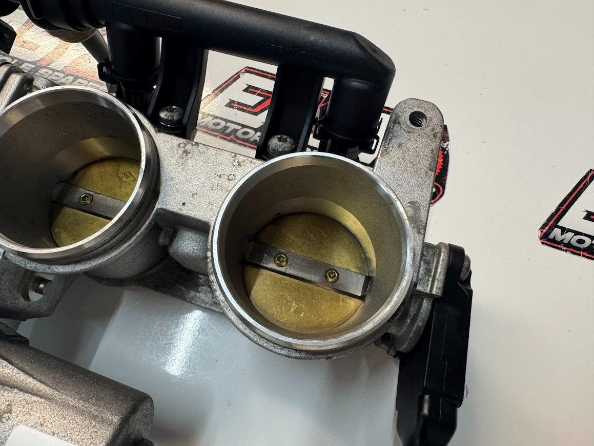 BMW S1000RR 2016 Throttle Bodies Intake OEM Genuine K46 13548545069