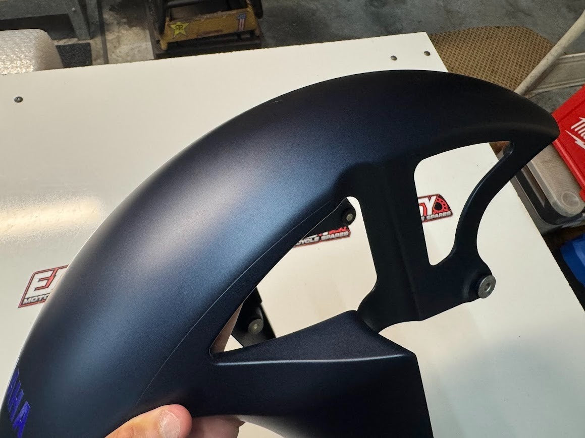 Yamaha YZF R1 2022-2023 Front Fender Mudguard Hugger OEM Genuine 14B-Y2151-00