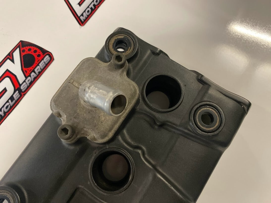 Rocker Valve Cover Yamaha FZ6-S 2006