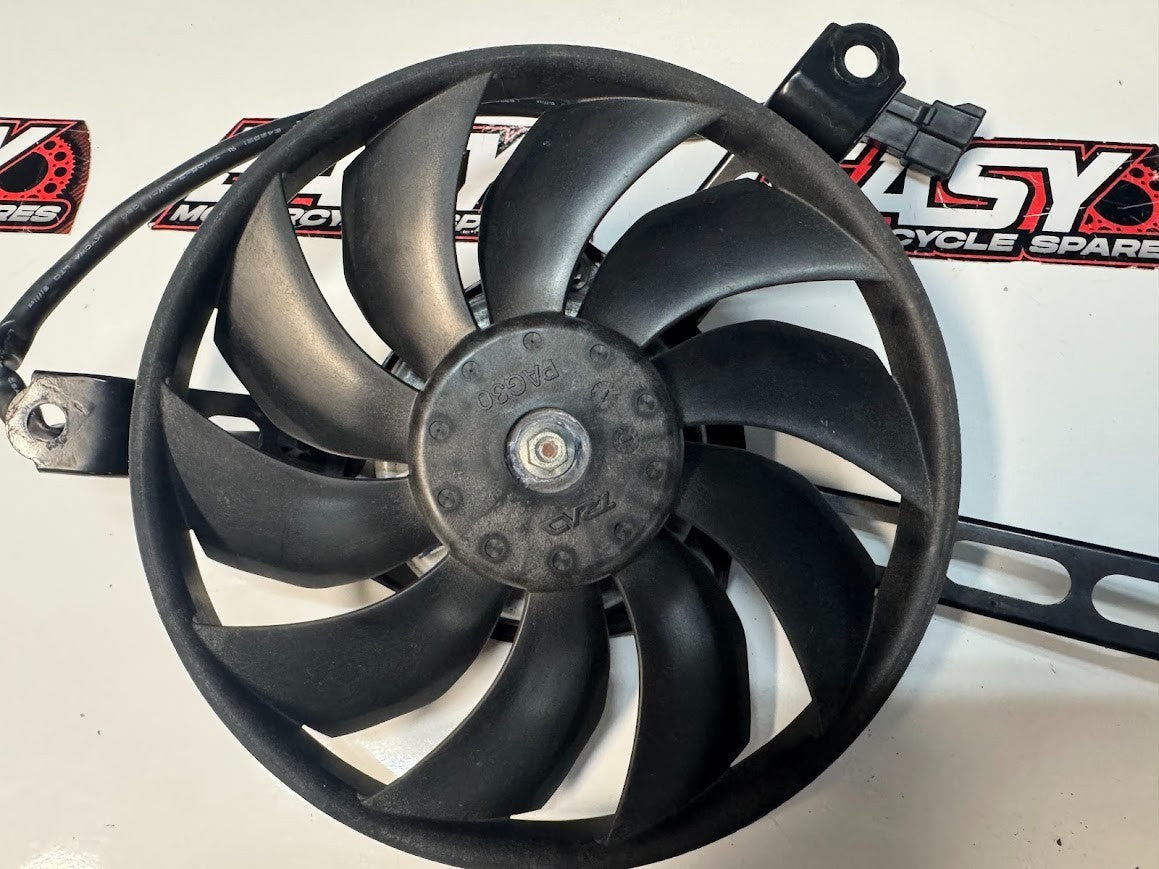 Yamaha YZF R1 2015-2025 LH Radiator Thermo Fan OEM Genuine 2CR-12405-00