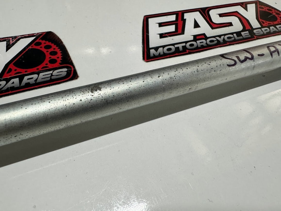 Swing Arm Pivot Bolt Suzuki GS 500 2006 61211-30B00