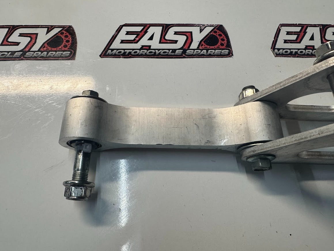 Suzuki GSXR 1000 2009-2016 Shock Linkage OEM Genuine 62600-47810