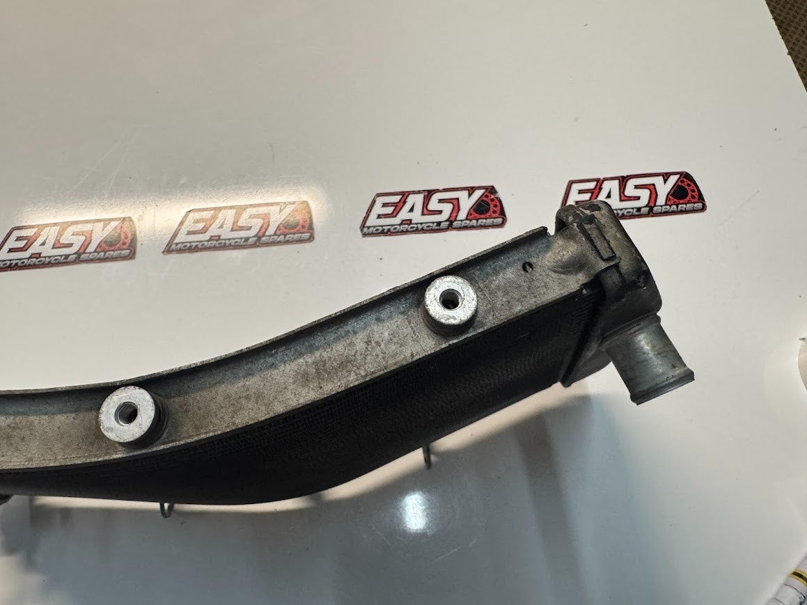 Suzuki GSXR 1000 2007-2008 Radiator OEM Genuine 17710-21H00