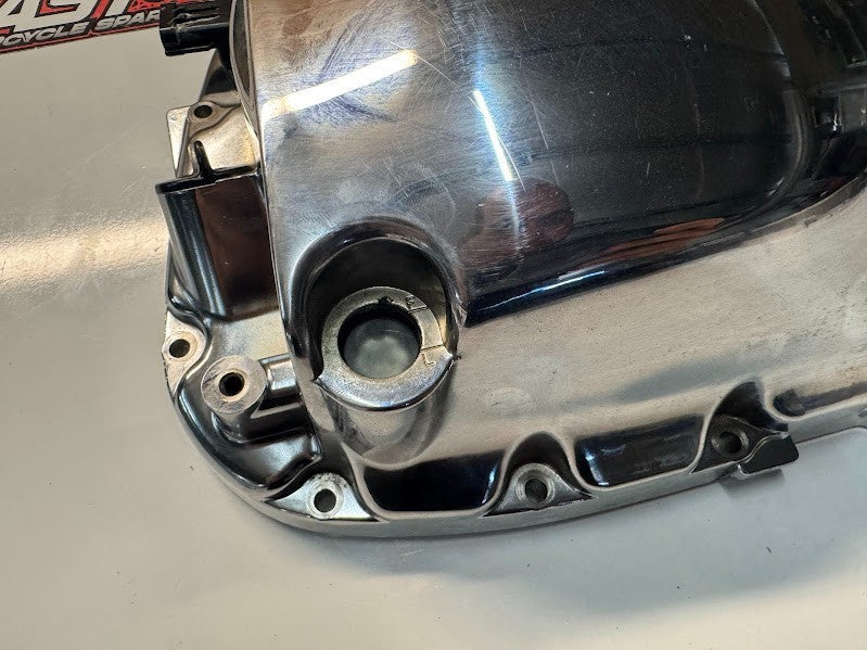 Suzuki VL 1500 Intruder 1998-2009 RH Clutch Cover OEM Genuine 11340-10F00