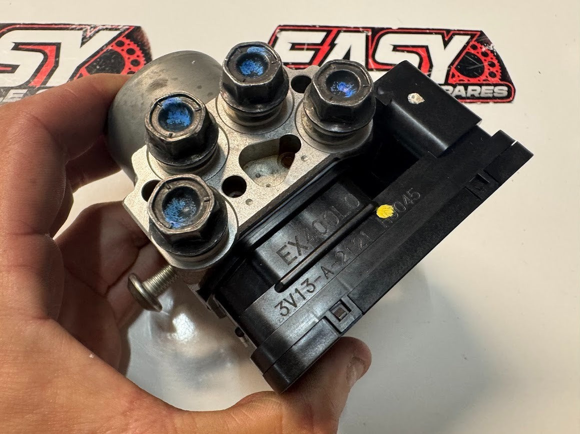 Kawasaki Ninja 500 2024-2025 ABS Pump Module OEM Genuine 16082-0952