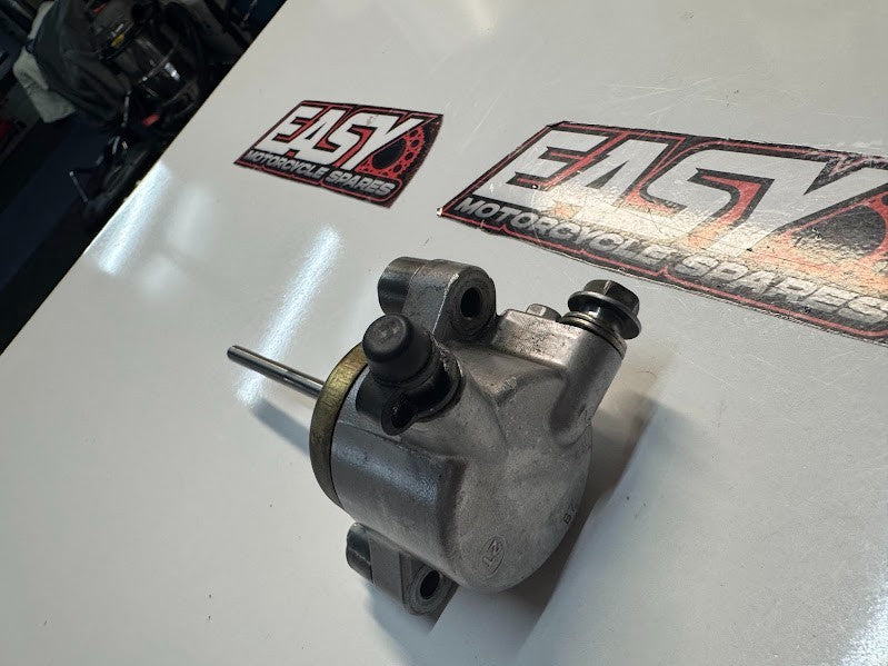 Suzuki VL 1500 Intruder 1998-2009 Clutch Slave Cylinder OEM Genuine 23160-10F01