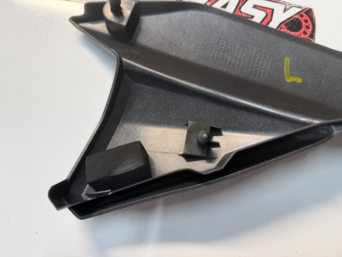 LH Frame Cover Fairing Suzuki GSF 1250 S Bandit 2012 OEM 47211-38G03-Y4P
